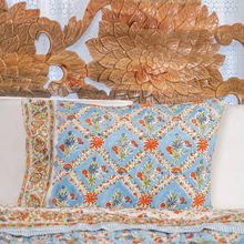 Load image into Gallery viewer, April Cornell pillow case
