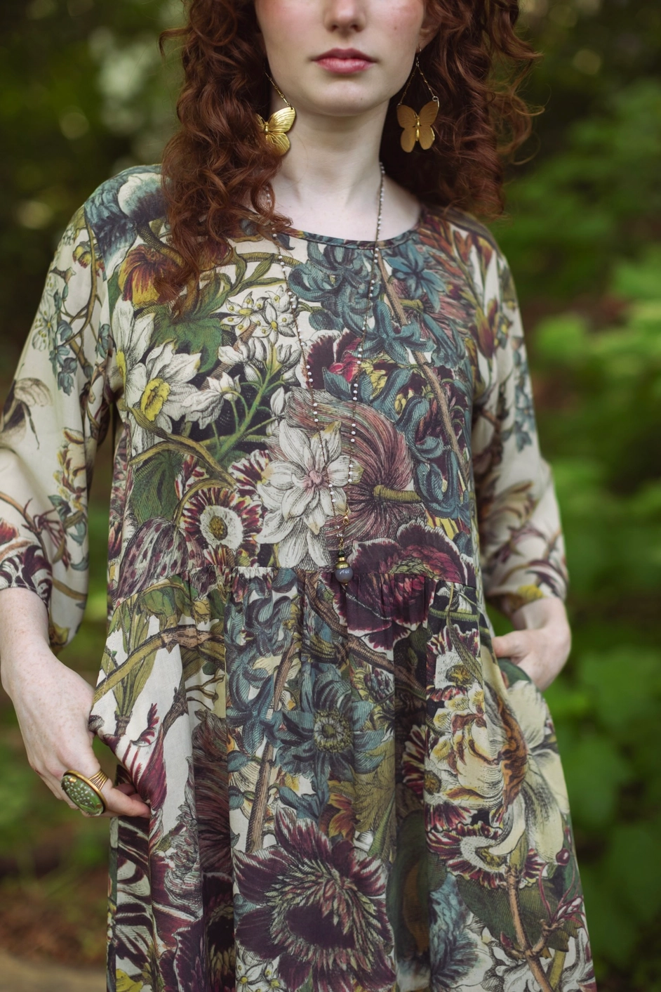 Love grows wild artist dress, Market of Stars